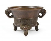 CHINESE BRONZE TRIPOD CENSERCh
