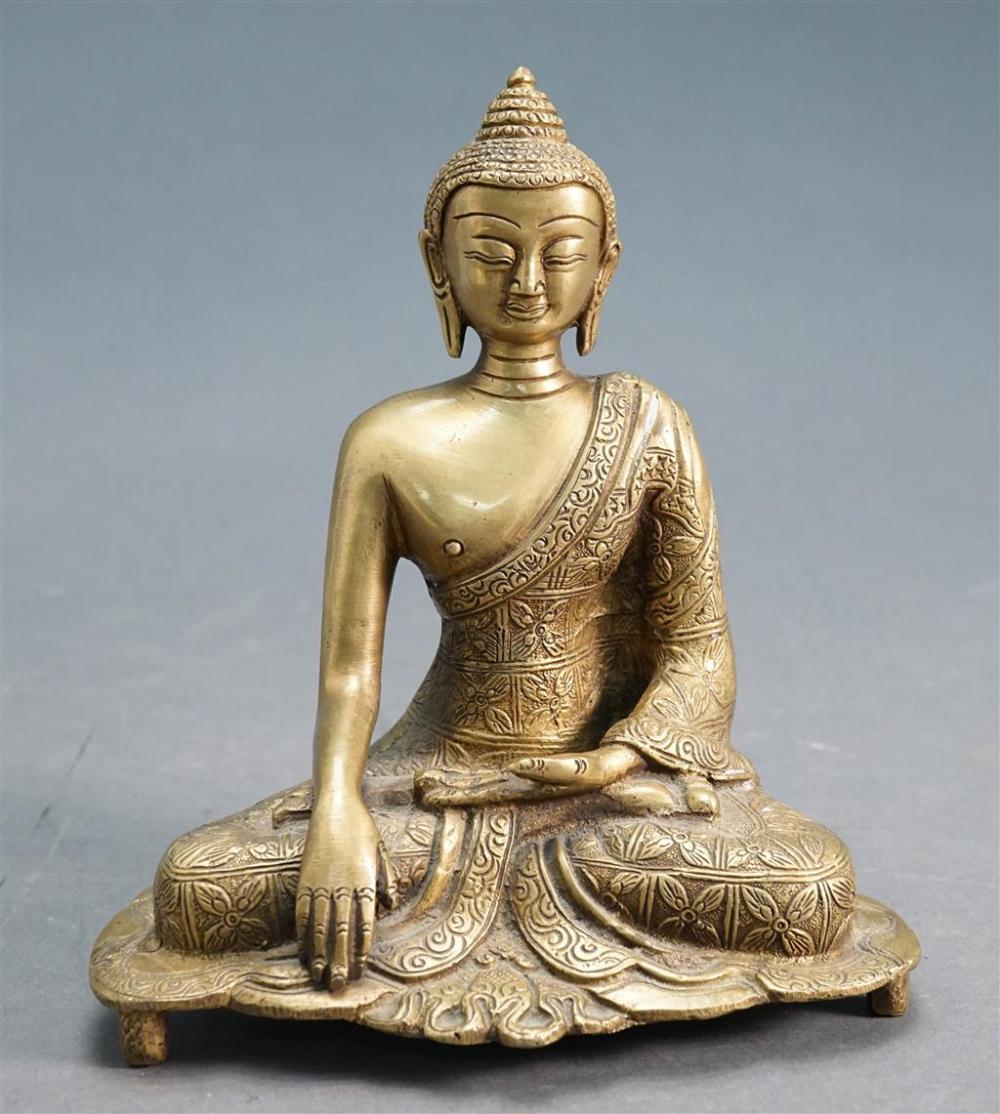 CHINESE BRONZE TWO HANDLE POT AND A