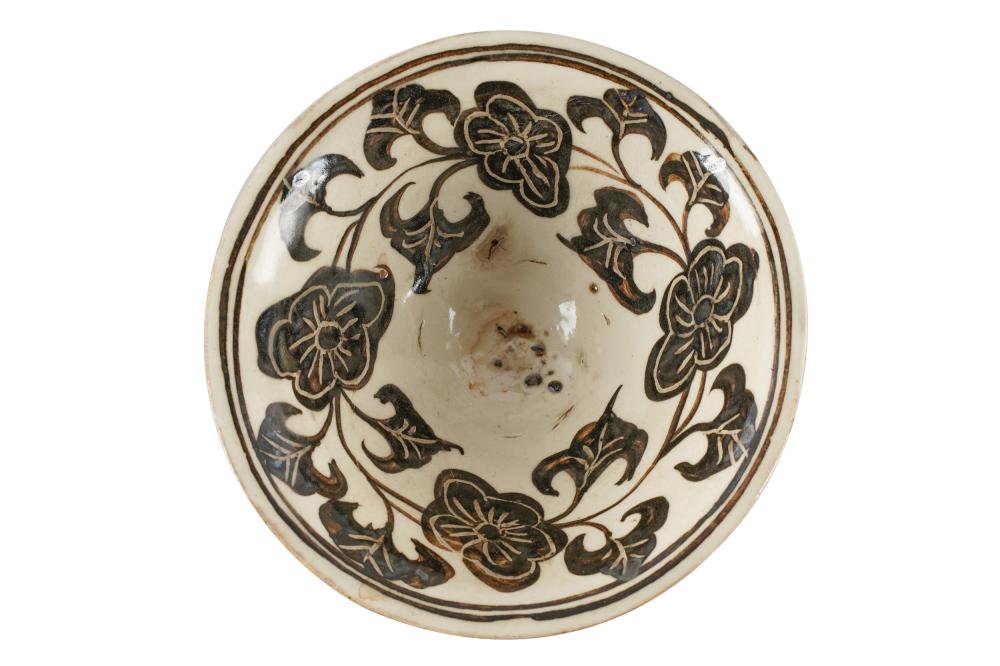 CHINESE BROWN & WHITE CERAMIC