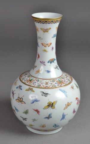 Chinese Butterfly VaseLarge bulbous