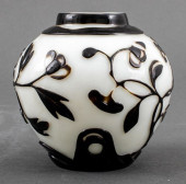 CHINESE CAMEO PEKING GLASS DIM