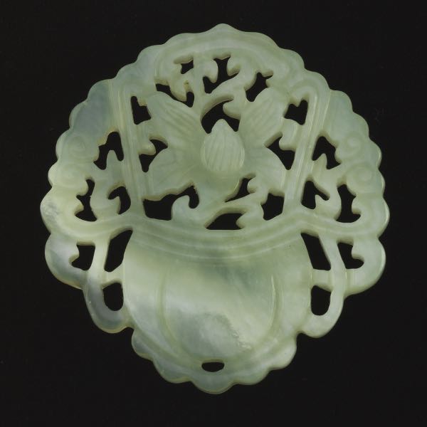 CHINESE CARVED 143.14 CT BOWENITE