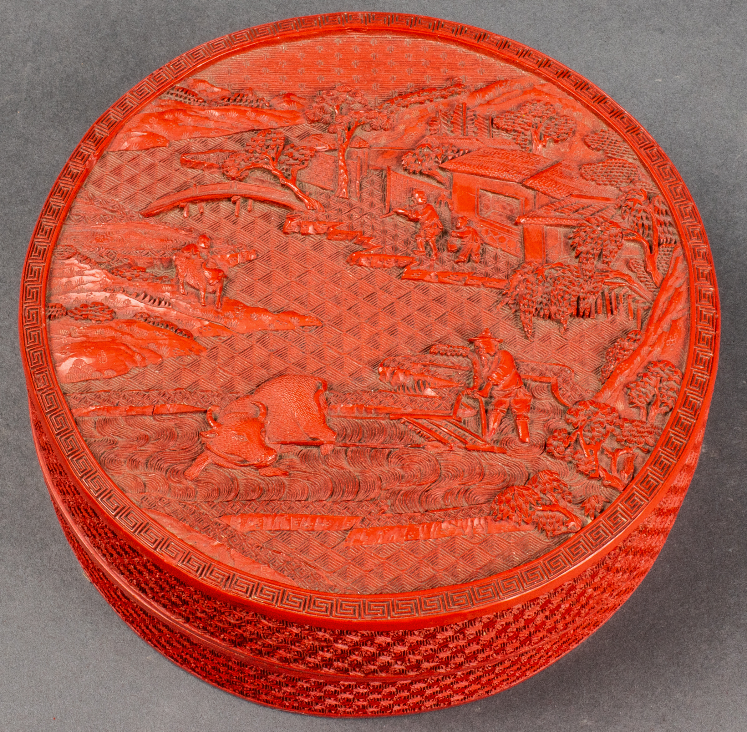 CHINESE CARVED CINNABAR LACQUER