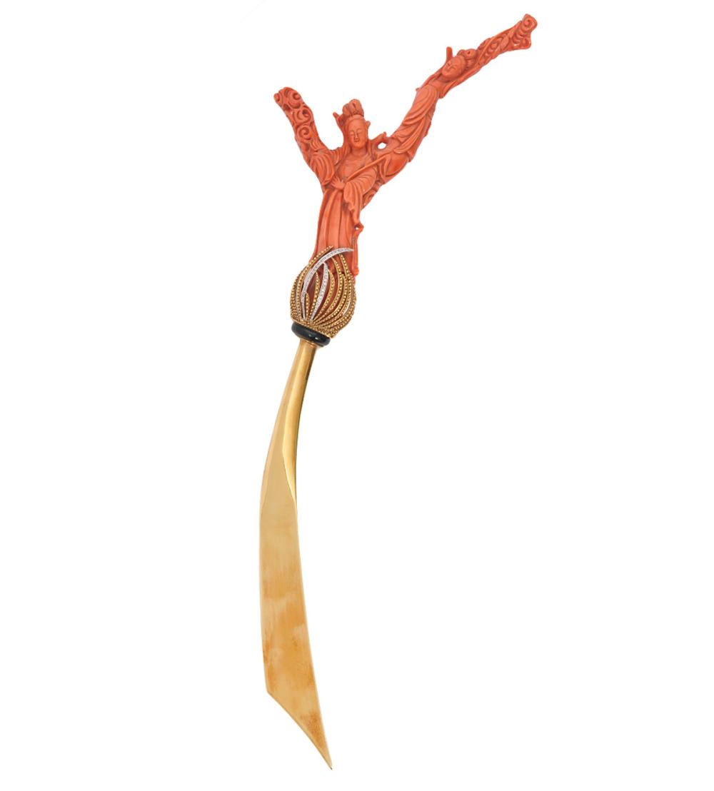 CHINESE CARVED CORAL 18K YG