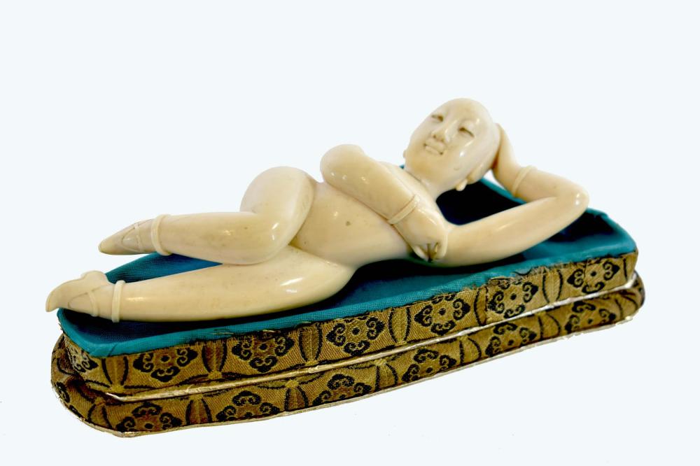 CHINESE CARVED DOCTOR’S MODEL OF