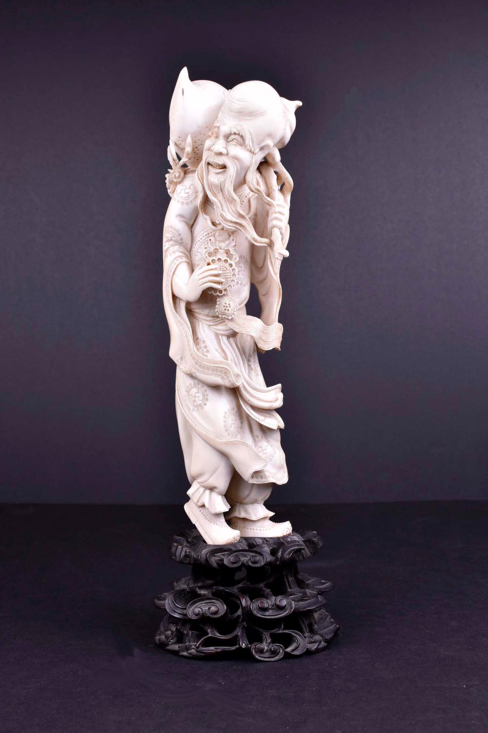 CHINESE CARVED FIGURE OF SHOU