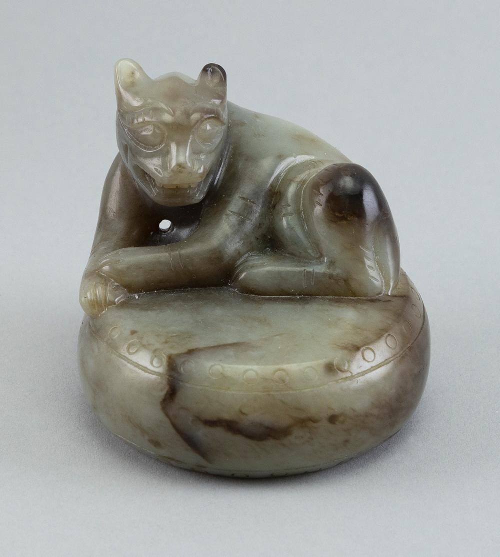 CHINESE CARVED GRAY CHICKEN BONE