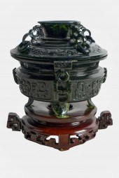 CHINESE CARVED GREEN JADE CENS