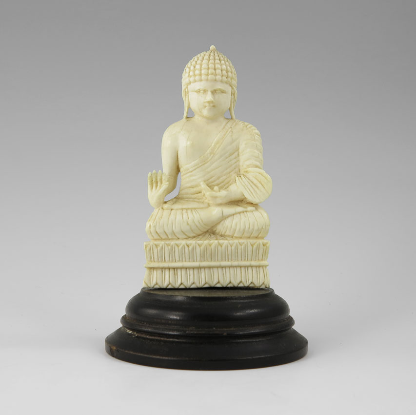 CHINESE CARVED IVORY BUDDHA FIGURE: