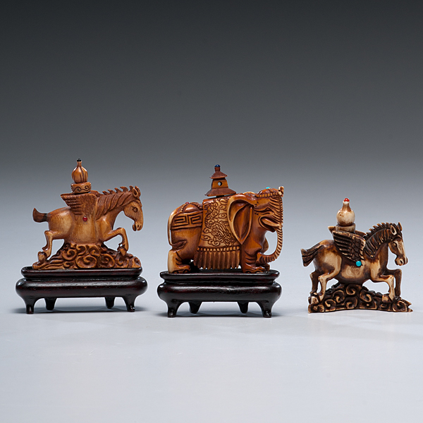 Chinese Carved Ivory Snuff
