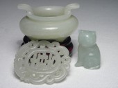 Chinese carved jade items. Inc