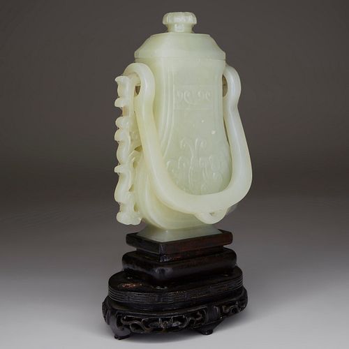 CHINESE CARVED JADE LIDDED VASE