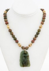 CHINESE CARVED JADE PENDANT UN