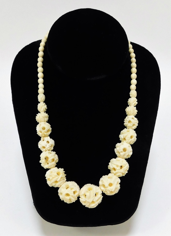 CHINESE CARVED PIERCED BEAD