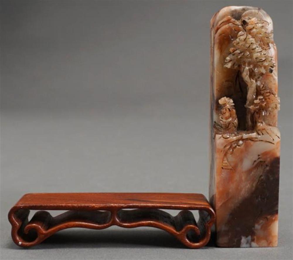 CHINESE CARVED SHOUSHAN/SOAPSTONE