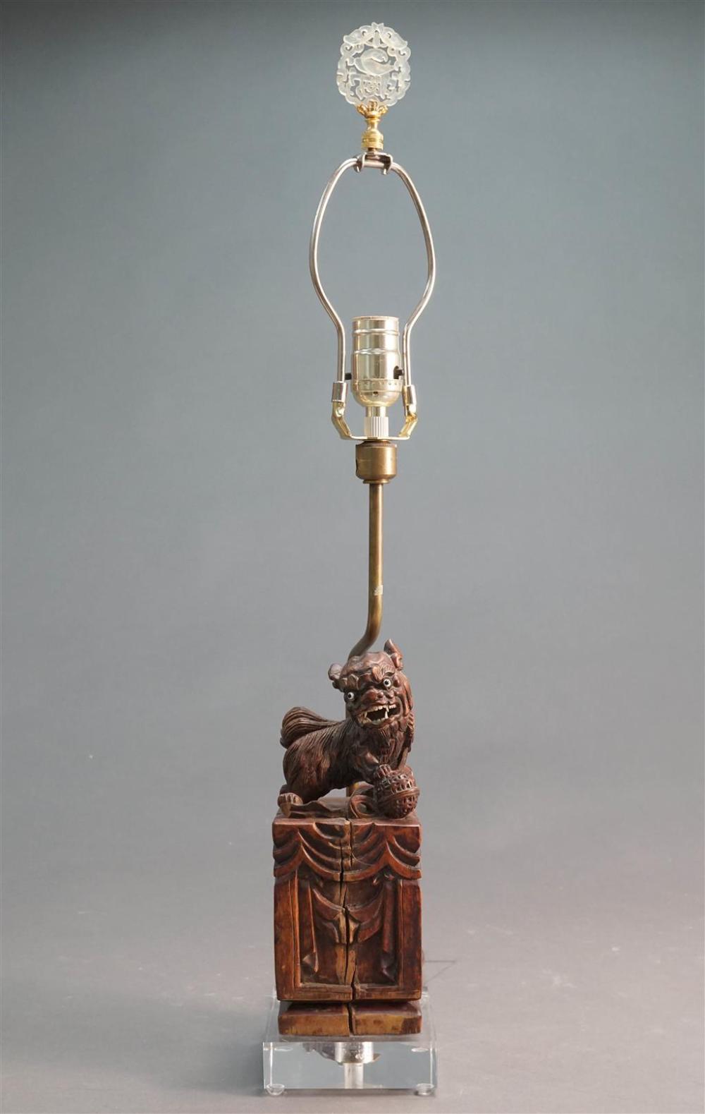 CHINESE CARVED WOOD FOO LION