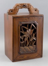 CHINESE CARVED WOODEN TRAVELIN