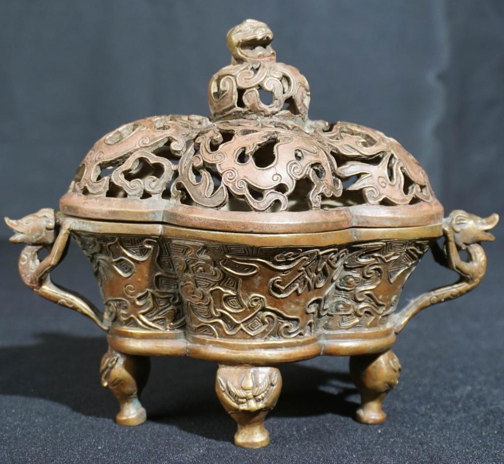 CHINESE CAST METAL QUATREFOIL