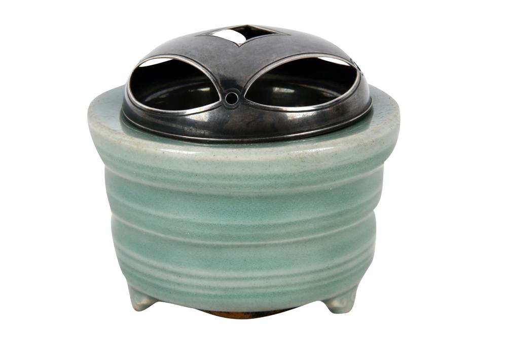 CHINESE CELADON CENSERwith Japanese