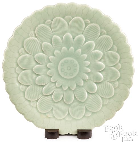 CHINESE CELADON CHRYSANTHEMUM