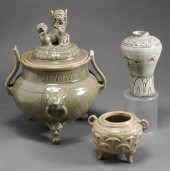 CHINESE CELADON COVERED CENSER
