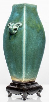 CHINESE CELADON GLAZE FANGHU V