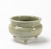 CHINESE CELADON GLAZED FOOTED
