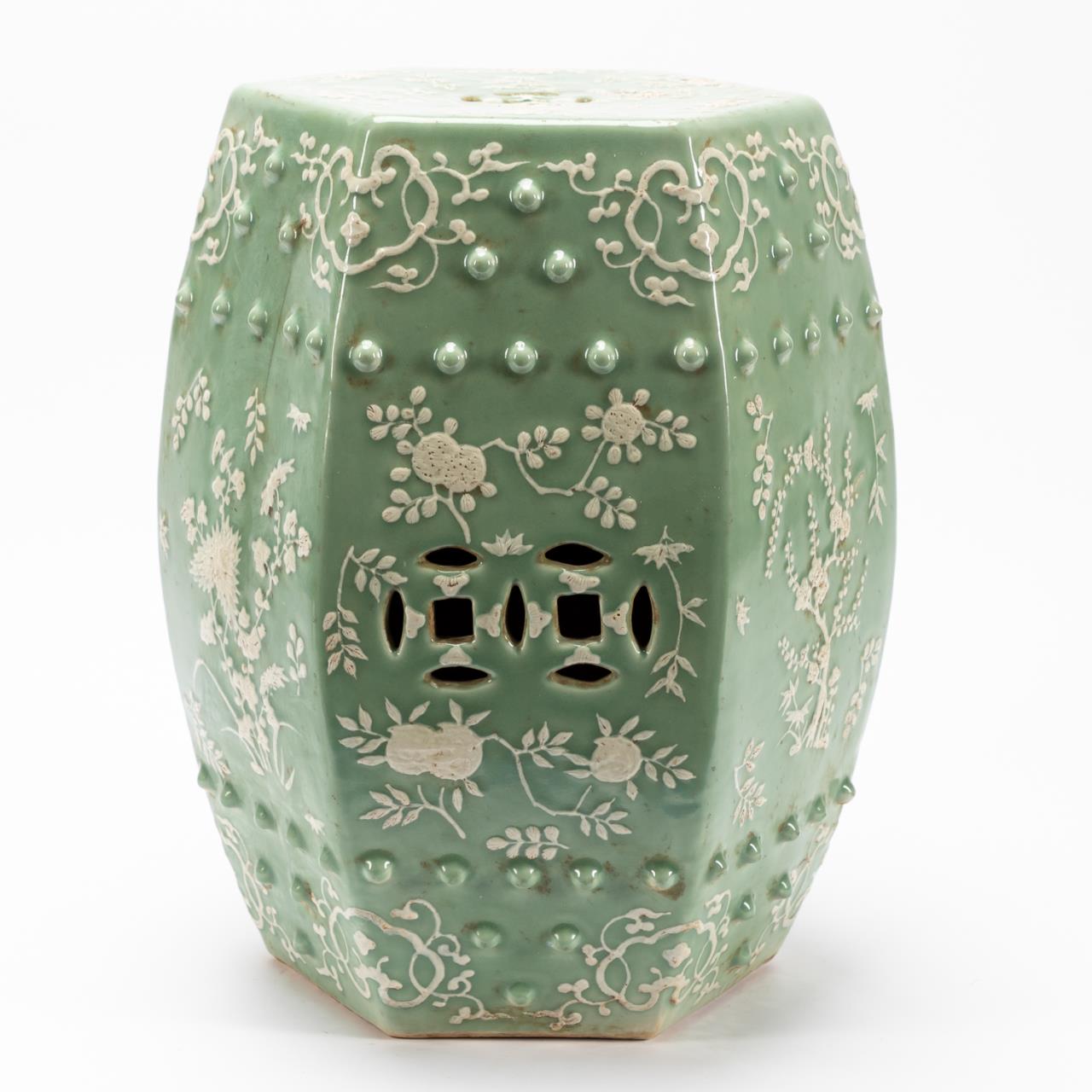 CHINESE CELADON GLAZED PORCELAIN