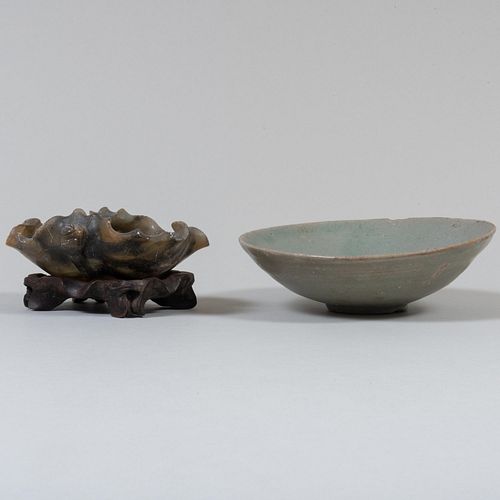 CHINESE CELADON GLAZED POTTERY BOWL