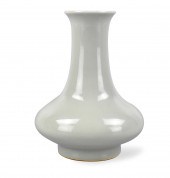 CHINESE CELADON GLAZED VASE,19