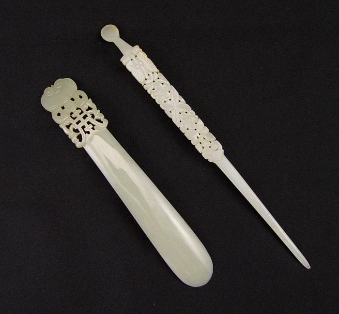CHINESE CELADON JADE HAIR PIN AND
