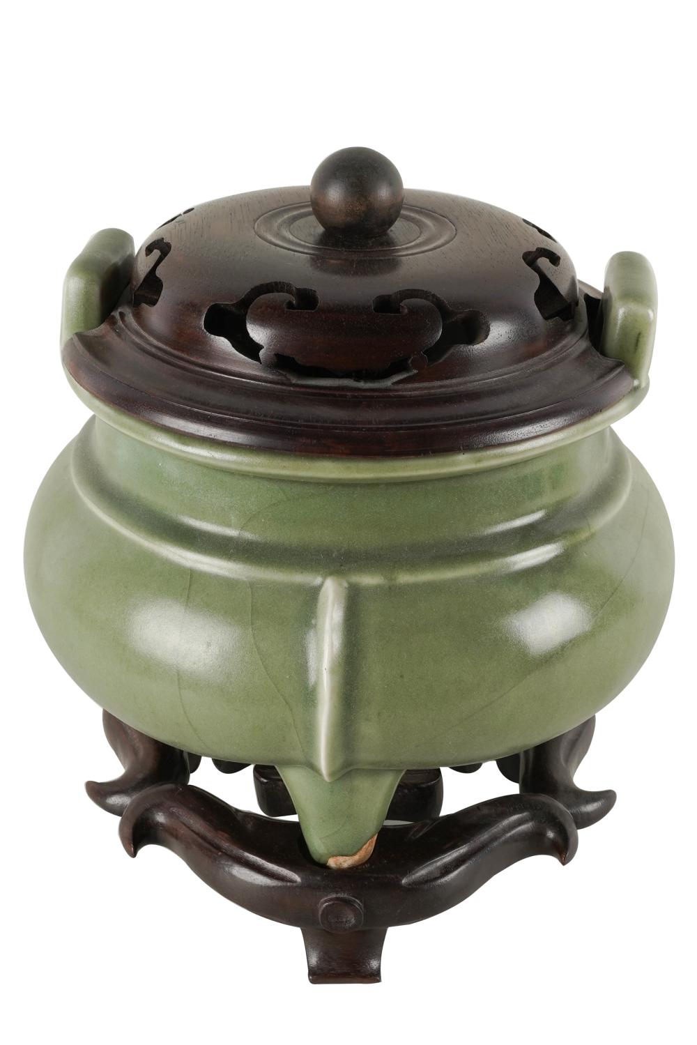 CHINESE CELADON JARDINIEREunmarked;