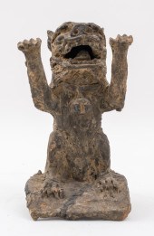 CHINESE CERAMIC FOO DOG ROOF T