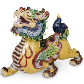 CHINESE CERAMIC FOO DOG STATUE