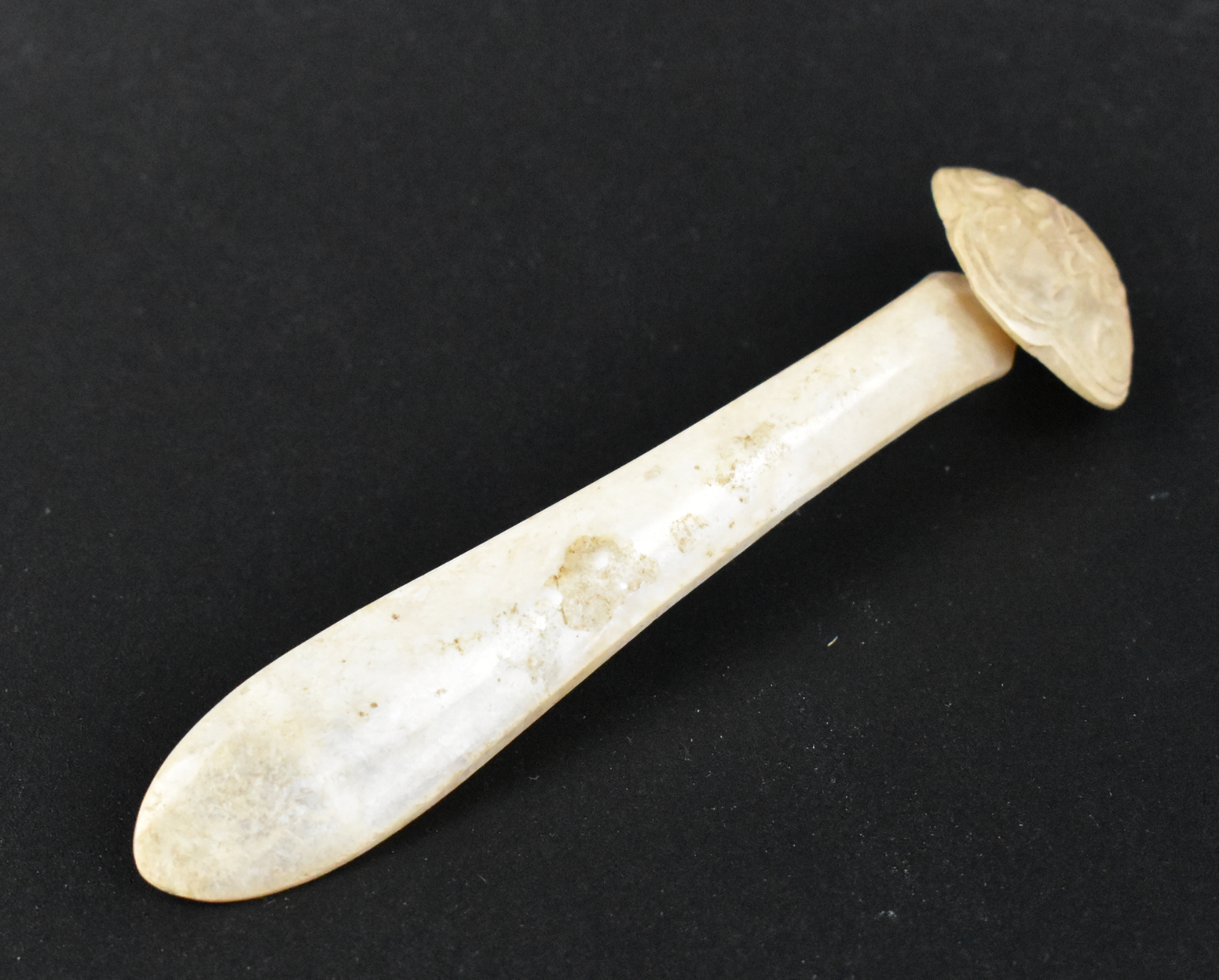 CHINESE "CHICKEN BONE" WHITE JADE
