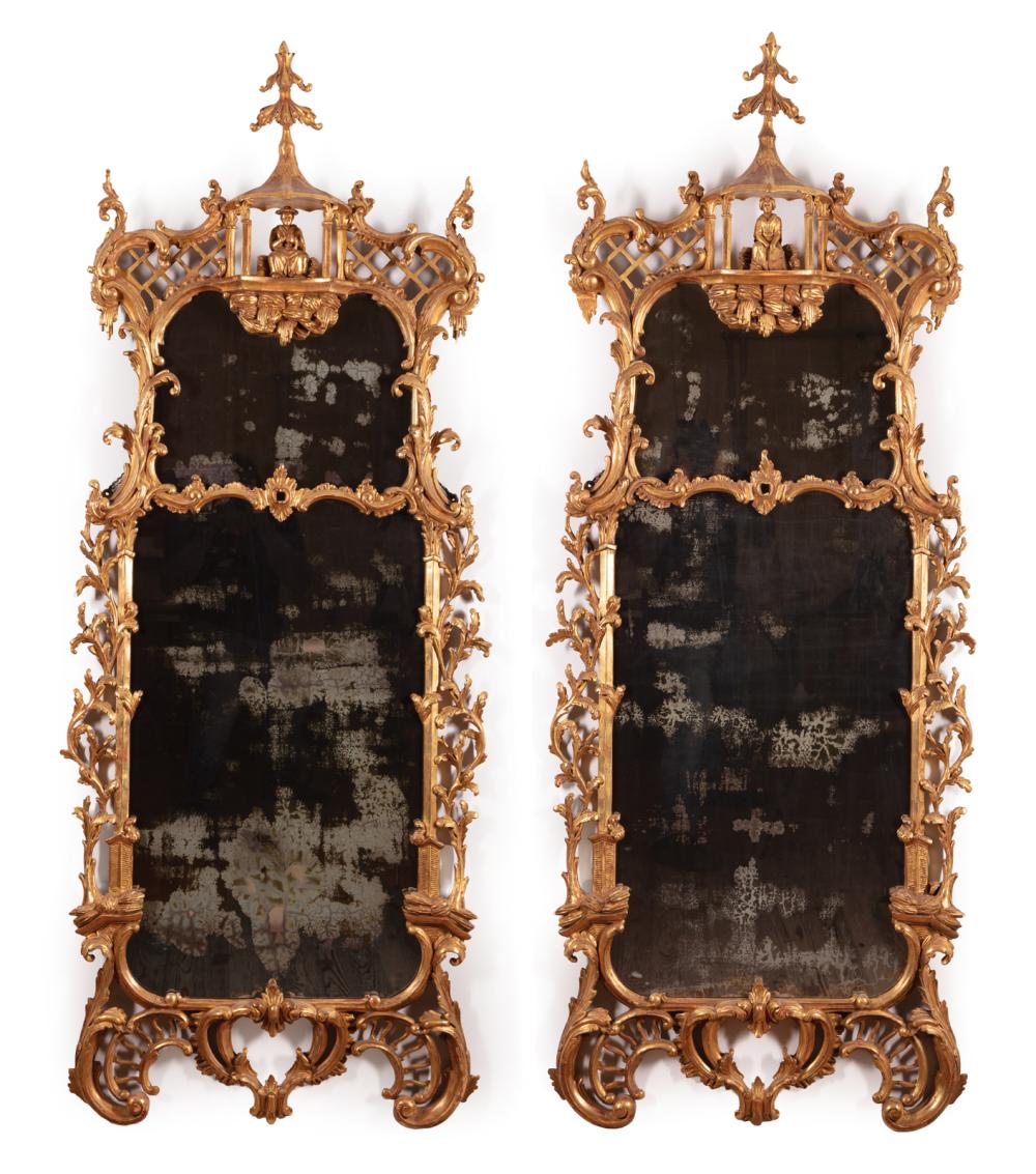 CHINESE CHIPPENDALE CARVED GILTWOOD
