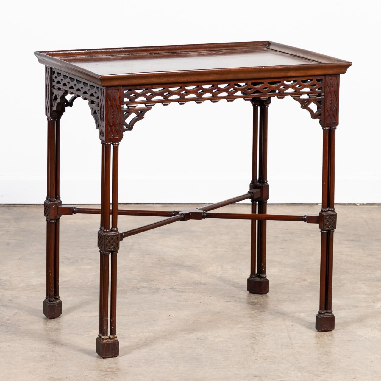 *CHINESE CHIPPENDALE-STYLE FRETWORK