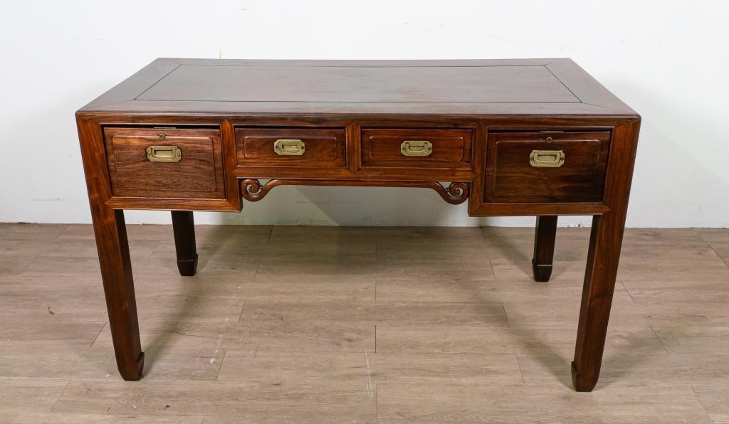 CHINESE CHIPPENDALE STYLE