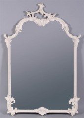 CHINESE CHIPPENDALE STYLE WHIT