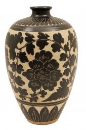 CHINESE CIZHOU MEIPING VASE A