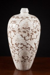 CHINESE CIZHOU POTTERY BOTTLE,