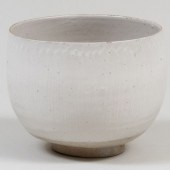 CHINESE CIZHOU WHITE GLAZED PO