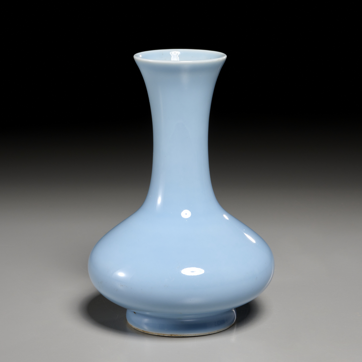 CHINESE CLAIRE DE LUNE BOTTLE VASE,