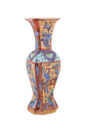 CHINESE CLOBBERED PORCELAIN VA