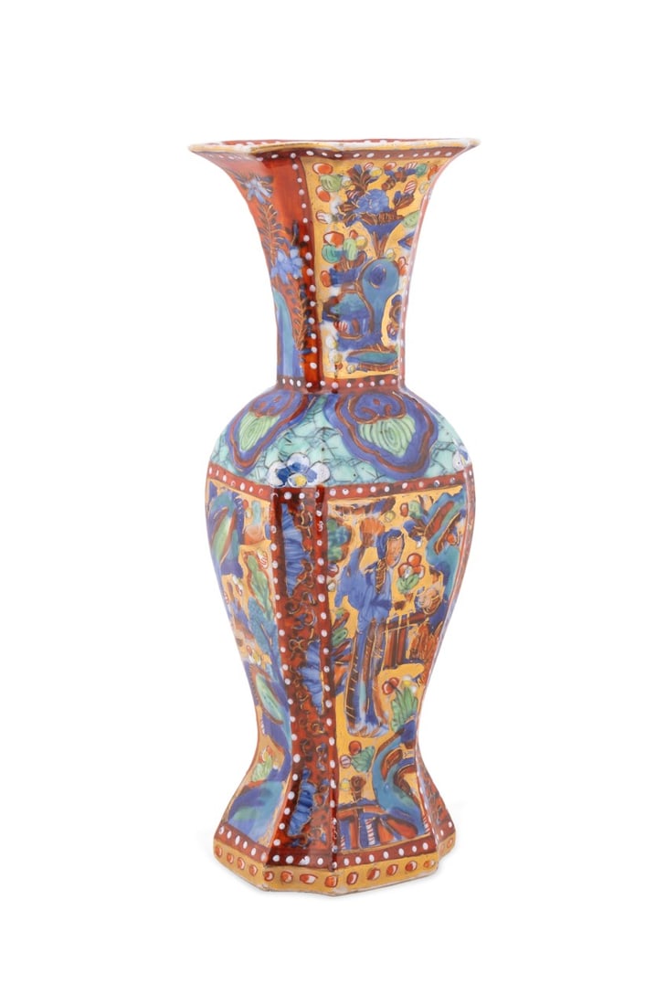 CHINESE CLOBBERED PORCELAIN
