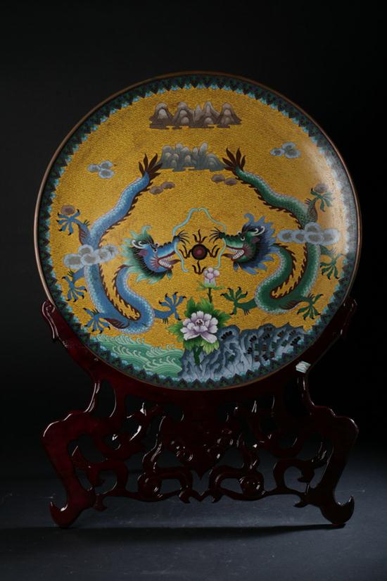 CHINESE CLOISONN? ENAMEL CHARGER.