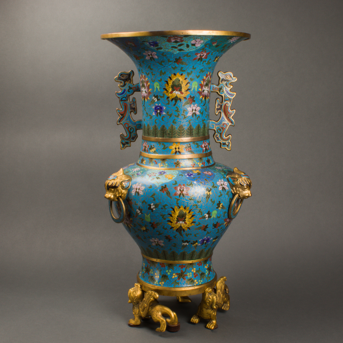 CHINESE CLOISONNE ENAMEL VASE