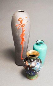 CHINESE CLOISONNé VASE, A JAPA