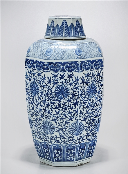 Chinese clue and white porcelain