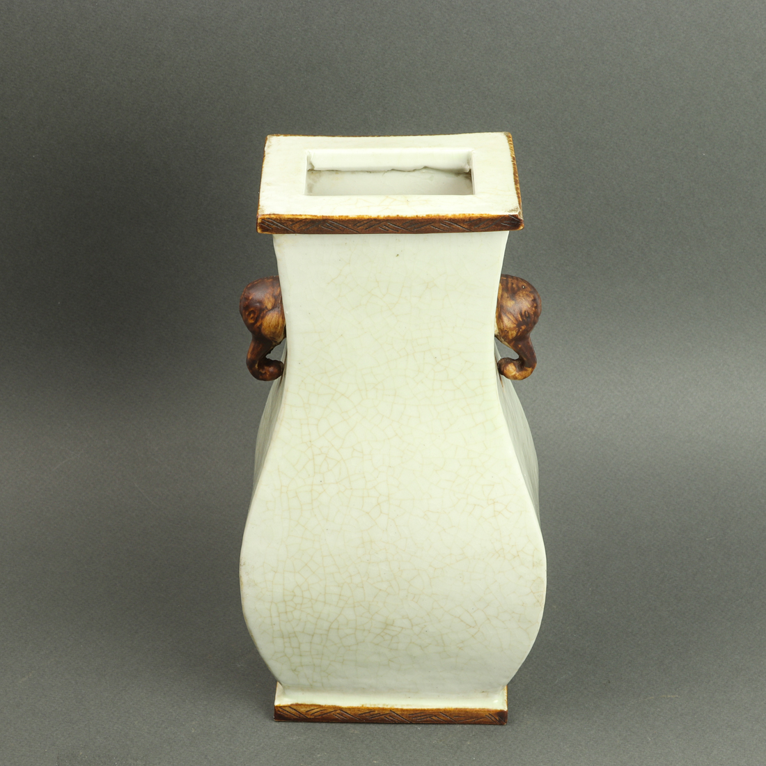 CHINESE CRACKLE GLAZED ARROW VASE